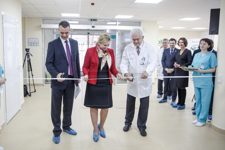 Dispozitive medicale de ultimă generaţie. La Chişinău a fost inaugurat Centrul de Hemodializă (FOTOREPORT)