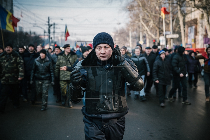 A doua zi de proteste în Chișinău. Usatîi, Dodon şi Năstase s-au unit (FOTOREPORT)