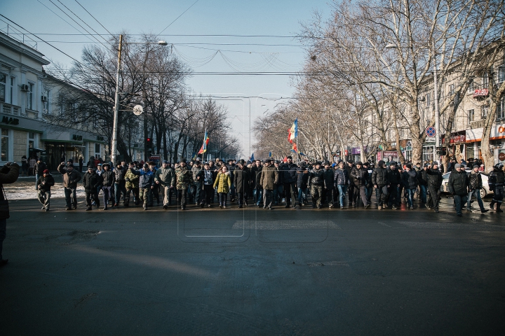 A doua zi de proteste în Chișinău. Usatîi, Dodon şi Năstase s-au unit (FOTOREPORT)