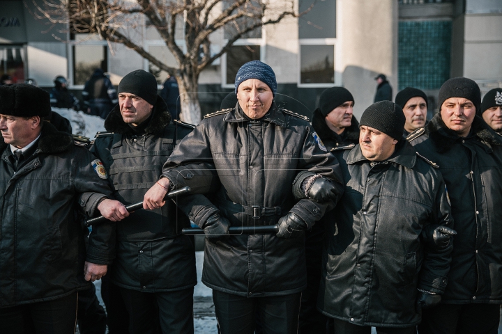 A doua zi de proteste în Chișinău. Usatîi, Dodon şi Năstase s-au unit (FOTOREPORT)