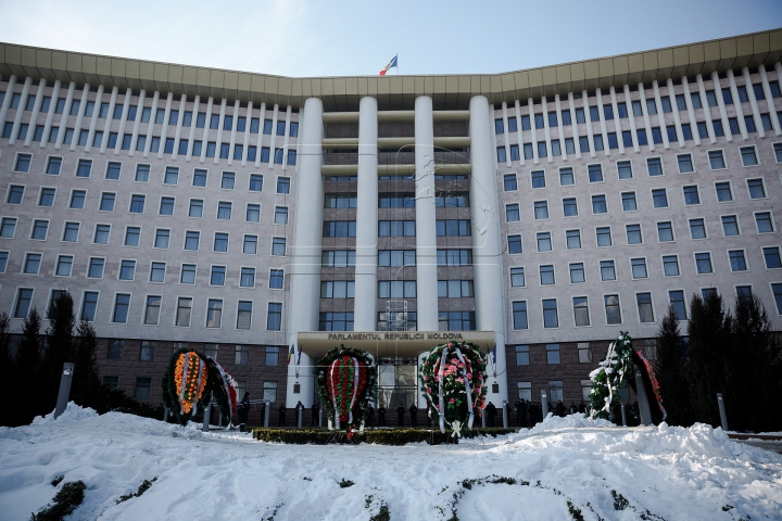 A doua zi de proteste în Chișinău. Usatîi, Dodon şi Năstase s-au unit (FOTOREPORT)