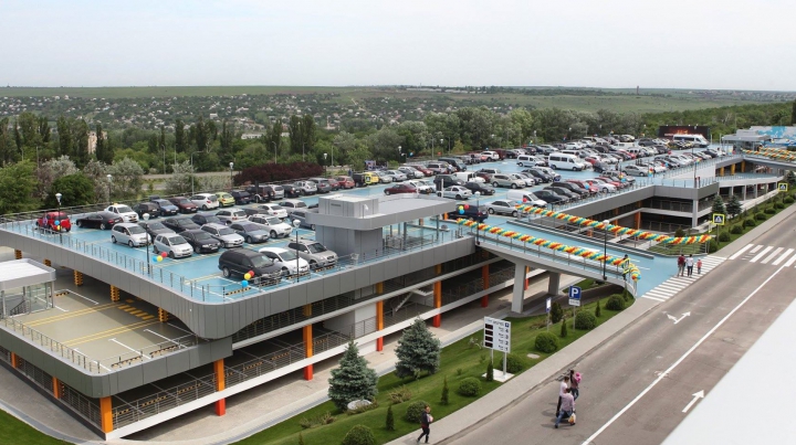 Parcarea Aeroportului Internațional Chișinău, desemnată cea mai bună construcție a anului 2015 (FOTO)