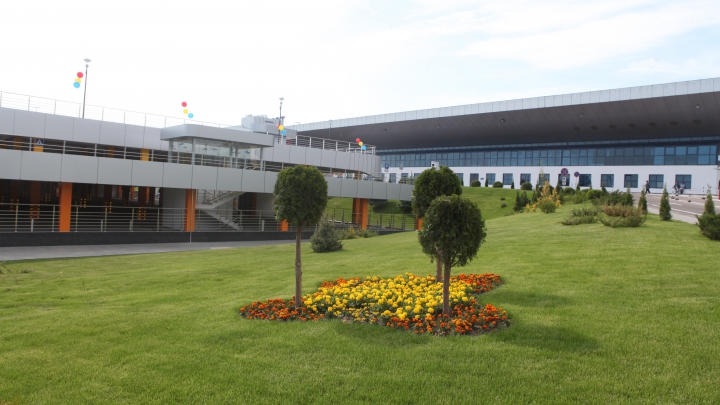 Parcarea Aeroportului Internațional Chișinău, desemnată cea mai bună construcție a anului 2015 (FOTO)