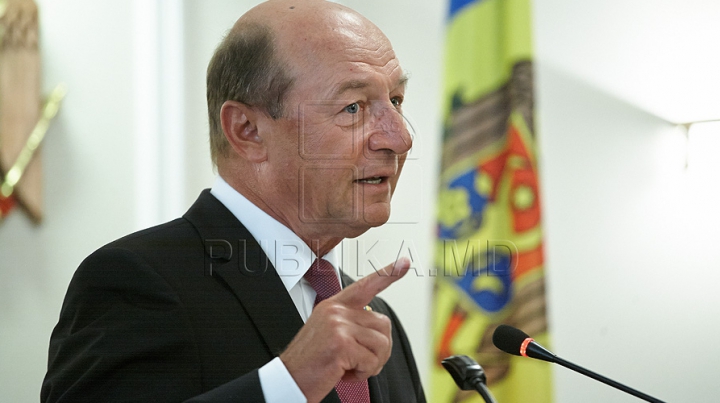 Traian Băsescu SUSŢINE noul Guvern de la Chişinău: Înseamnă stabilizarea situaţiei în ţară