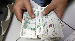 Diferență de MILIARDE! Rușii cheltuiesc mai mult decât câștigă