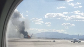 PANICĂ! Un avion cu pasageri a luat foc după decolare