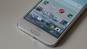 Nimeni nu s-a aşteptat la asta: HTC One M10 va avea două camere foto Ultrapixel