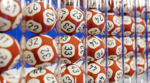 Jackpot-ul secolului în SUA! Un cuplu a câștigat SUTE DE MILIOANE de dolari