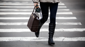 Inspectoratul Naţional de Patrulare vrea pedepse mai aspre pentru şoferii care nu opresc la "zebre"