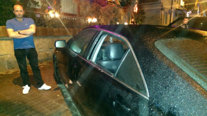 GHINION pentru Dorin Chirtoacă. Mașina primarului a fost SPARTĂ de hoți (FOTO)