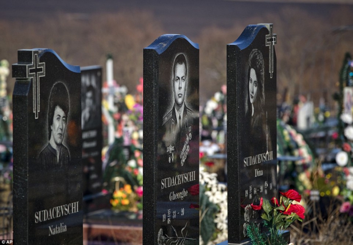 FOTOREPORT: De ce jurnaliştii britanici le recomandă cetăţenilor să viziteze cimitirul Sfântul Lazăr