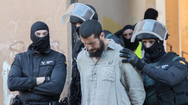 Șase cetățeni spanioli, arestați pentru presupuse legături cu Statul Islamic 