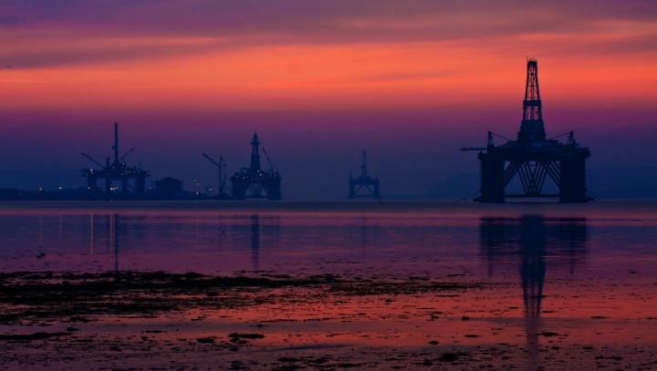 Stocurile de țiței ale SUA au atins cel mai mare nivel din ultimii 80 de ani