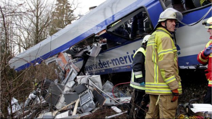 IMAGINI DE GROAZĂ de la teribilul accident produs în Germania: Numărul morţilor ar putea creşte