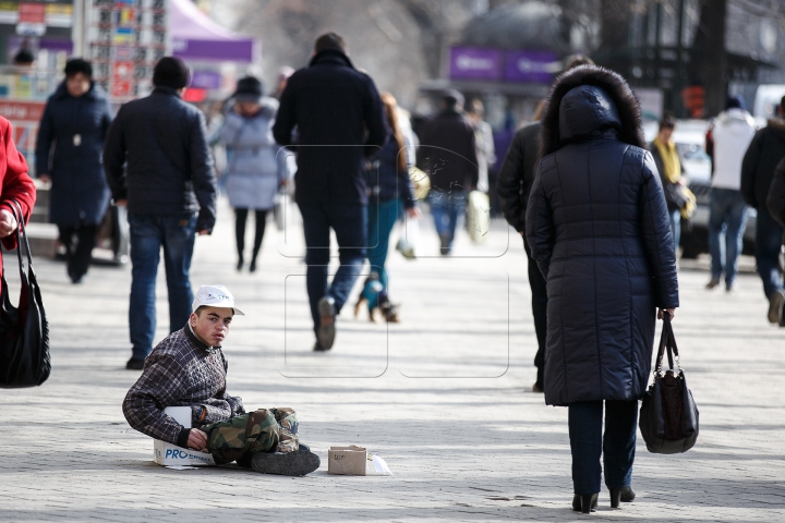 Campanie ANTI-CERȘIT: Nu transformați copii în sclavii inocenți ai unor profitori!