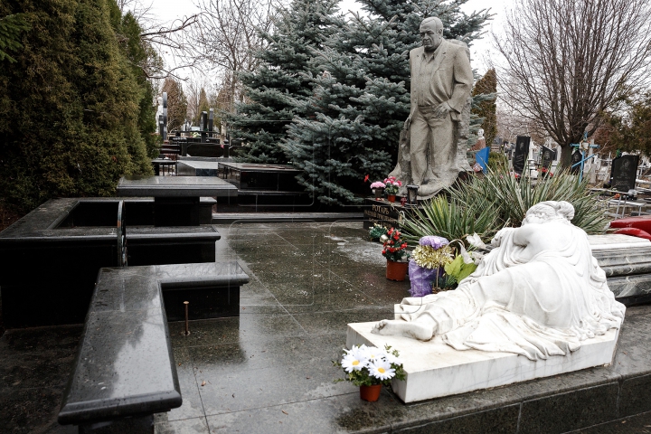 VA FI INTERZIS! Fără capele, cavouri și garduri în cimitirile din Capitală