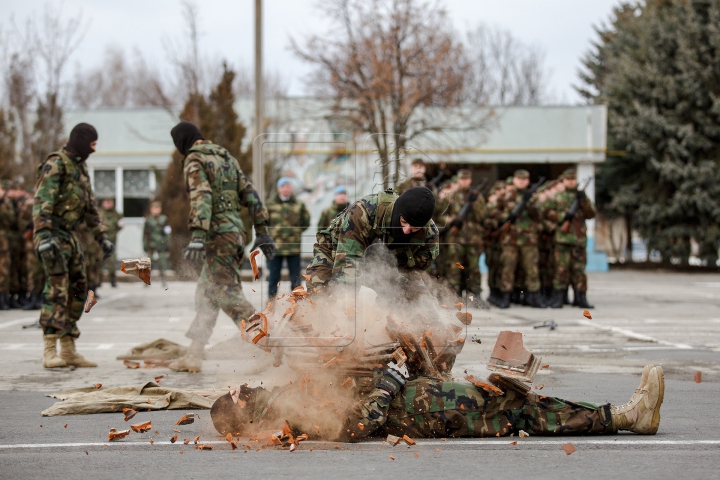 Emoții! Circa 340 de tineri încorporați în Armata Națională au jurat credință Patriei (FOTOREPORT)