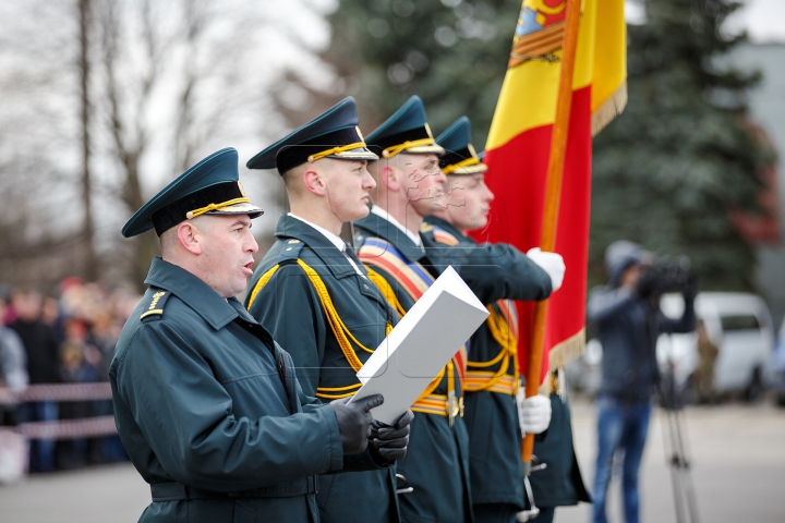 Emoții! Circa 340 de tineri încorporați în Armata Națională au jurat credință Patriei (FOTOREPORT)