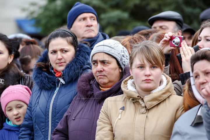 Emoții! Circa 340 de tineri încorporați în Armata Națională au jurat credință Patriei (FOTOREPORT)