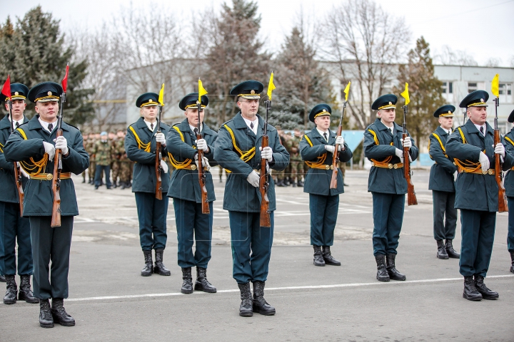 Emoții! Circa 340 de tineri încorporați în Armata Națională au jurat credință Patriei (FOTOREPORT)