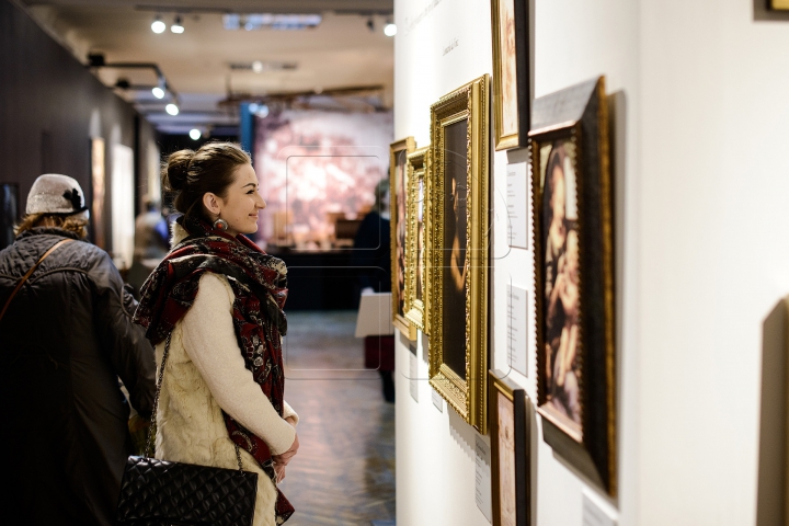 EXPOZIŢIE INEDITĂ la Chişinău! FOTOREPORT cu maşinile de război şi aparatele de zbor ale lui Da Vinci