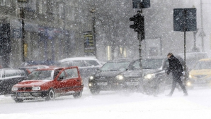 Vremea face ravagii în lume: Inundații puternice în Serbia și ninsori abundente în Spania