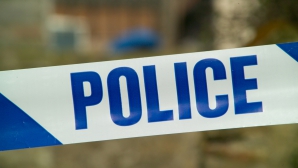 "E un cap de om!" Descoperire macabră în faţa unei cafenele (VIDEO ŞOCANT)