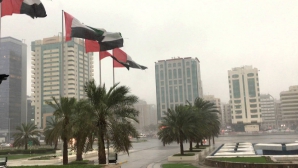 Stare de alertă în Emiratele Arabe. Abu Dhabi, lovit de o FURTUNĂ PUTERNICĂ (VIDEO)