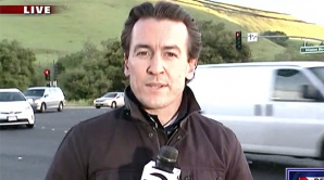 Un jurnalist, LA UN PAS DE MOARTE! L-a salvat în ultimul moment cameramanul