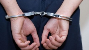 Fost poliţist din Comrat, REȚINUT pentru 72 de ore. Ce ilegalități a comis