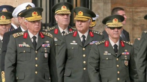 Tensiunile politice ATING NOI COTE în Turcia. Armata RESPINGE speculaţiile că ar pregăti un complot