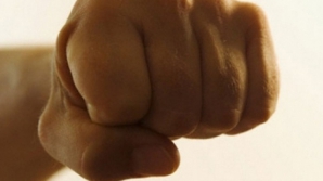 Caz revoltător la Costești! Cum au reacționat profesorii după ce un elev a fost bătut crunt de un coleg