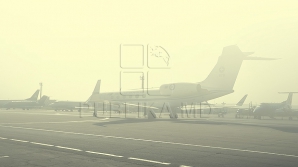 HAOS la bordul unei aeronave. Doi pasageri şi-au împărțit pumni și picioare în timpul zborului