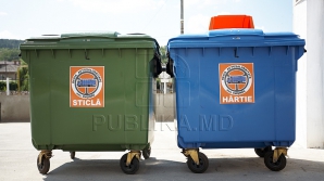 Autoritățile nu se așteptau la așa ceva. Ce păstrează moldovenii în tomberoanele pentru gunoi