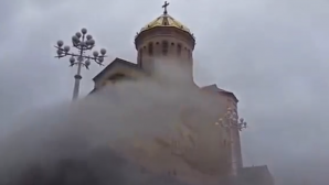 Incendiu la Catedrala din Tbilisi. Zeci de persoane au fost evacuate din lăcașul sfânt