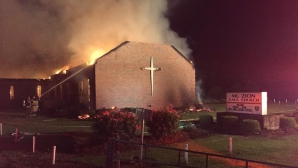 Incendiu de proporții în New Jersey! Un lăcaș sfânt a fost mistuit de flăcări