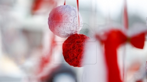 Mărțișoarele, la mare căutare! Cât costă un simbol al primăverii pe ebay.com