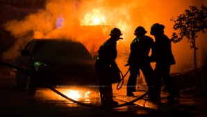 Clipe de COȘMAR pentru un bărbat din Vulcănești. Mașina i-a luat foc în plin trafic