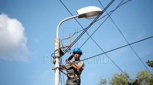 S-A ÎNTÂMPLAT în premieră! ANRE a diminuat tarifele la energia electrică