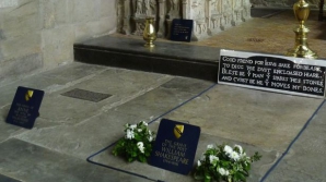 Descoperire surpriză la 400 de ani de la decesul lui William Shakespeare. Ce lipsește din mormânt