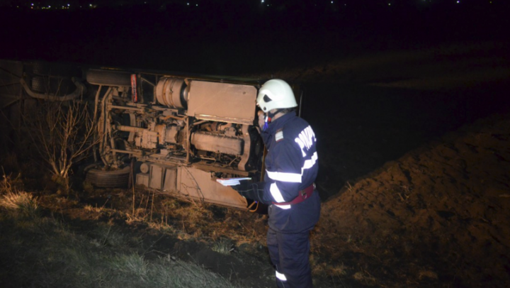 Patru cetățeni moldoveni au fost răniți într-un accident rutier produs în România (FOTO/VIDEO)