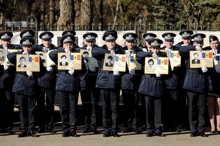 Memorie veșnică eroilor! Au fost depuse flori în cinstea celor căzuți în Războiul de la Nistru