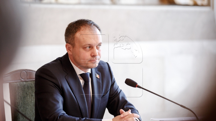 Speakerul Andrian Candu: Presa a fost, este și va rămâne binevenită în Parlament!