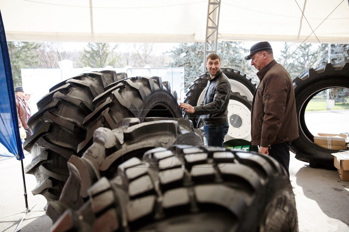 Cea mai mare expoziție de echipamente și tehnologii agroindustriale, deschisă la Chișinău (FOTOREPORT)