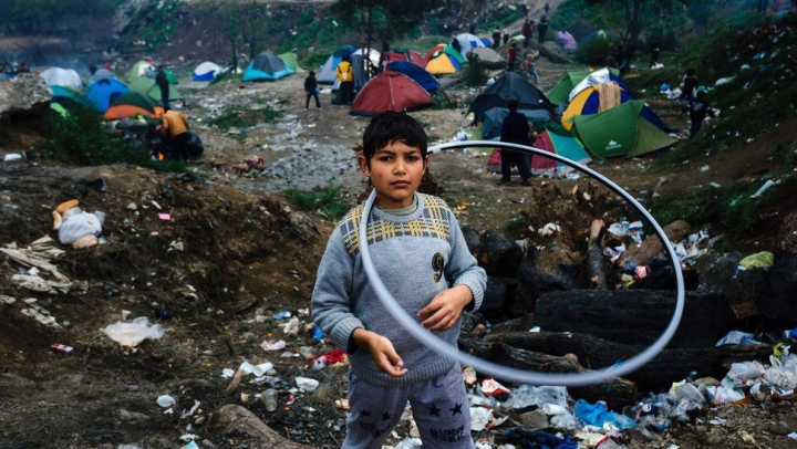 Națiunele Unite denunță condițiile inumane de viață din tabăra migranților de la Idomeni (FOTO)