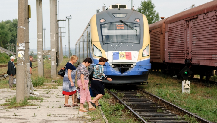 CAZ BIZAR la Vatra! Un bărbat a ajuns la spital după ce a fost călcat de tren … pe picior