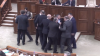 Îmbrânceli la Parlament. Socialiştii au sărit la bătaie după discursul lui Ghimpu (VIDEO)
