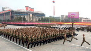 Sărbătorile nu mai contenesc în Coreea de Nord! Oamenii au marcat 84 de ani de la fondarea armatei 