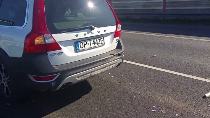 Un Fiat Seicento a lovit un Volvo XC70. Cât de şifonat a ieşit modelul italian (VIDEO)