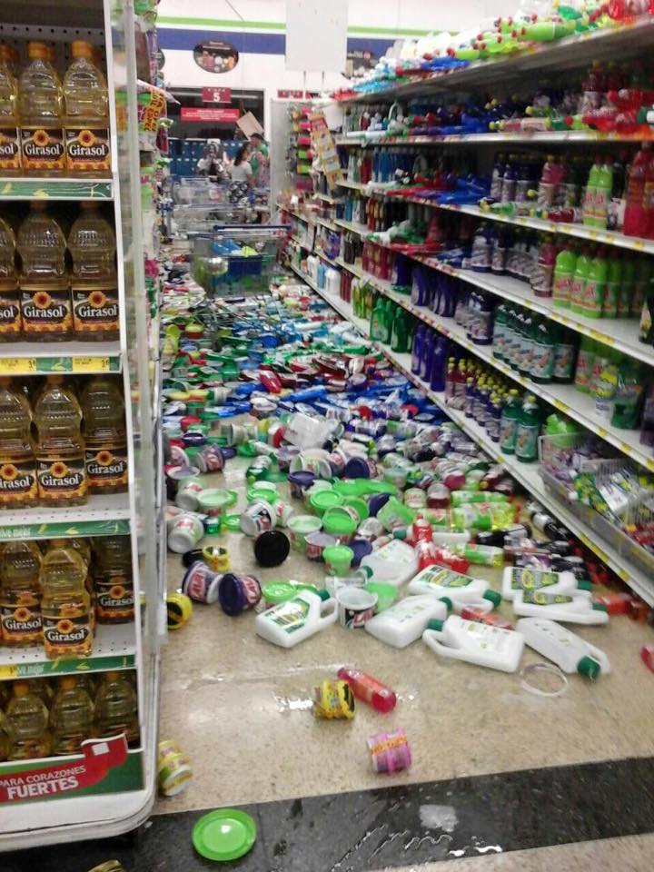 IMAGINI DRAMATICE. Ecuadorul, după CUTREMURUL DEVASTATOR care a ucis peste 200 de oameni (FOTOREPORT)